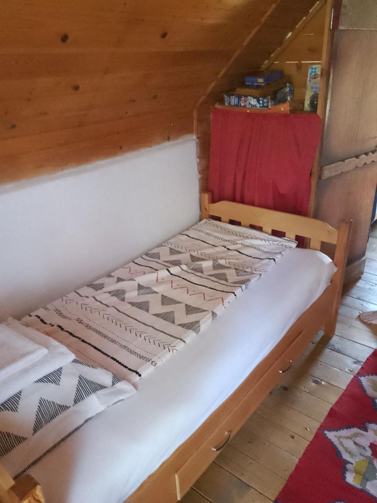 Apartmani Planinska Kuca, Jagodnja Krupanj Exteriör bild